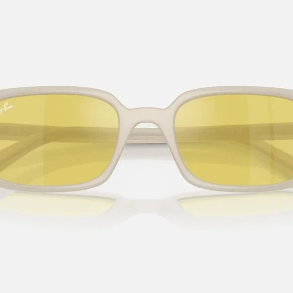 NEW Ray-Ban Zuri Bio-Based Sunglasses in Polished Cloudy Warm White/Yellow Lens Ray-Ban RB4455 Zuri Bio-Based L (52 - 19) with Yellow lenses  main image 4